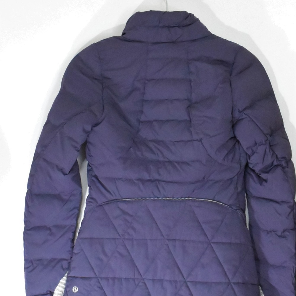 Lululemon Fluffed Up Jacket Nightfall - Picture 4 of 8